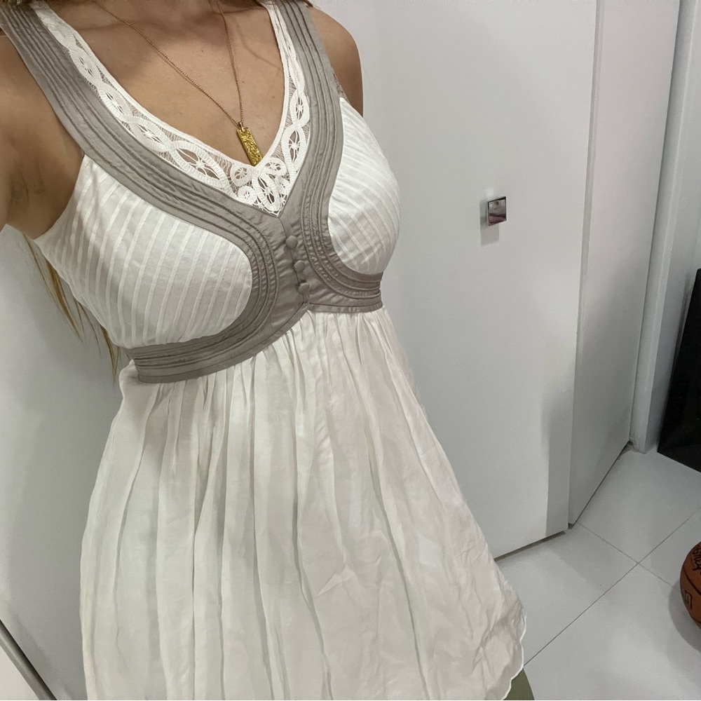Floreat White and Gray Lace Top